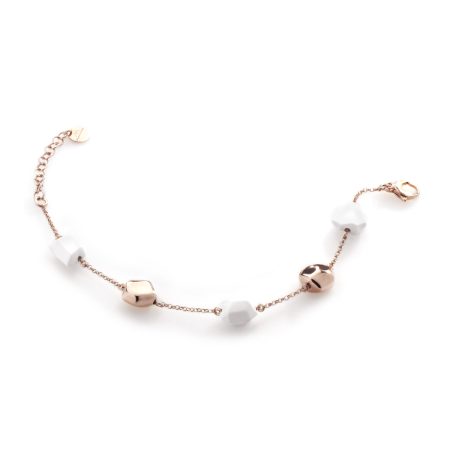 3bb6c156-b66f-4531-948d-6da83849fec3