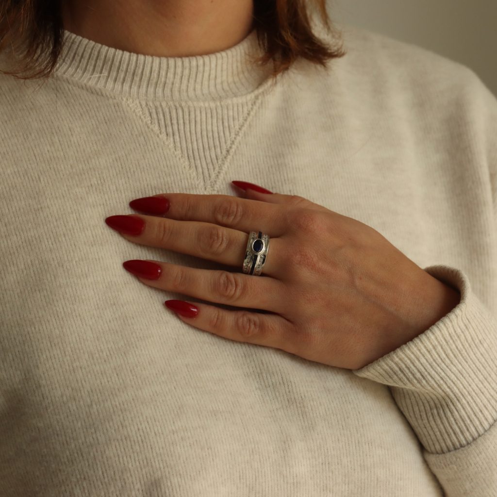 aa1723ea-ca20-4f75-8201-341181ab45b9