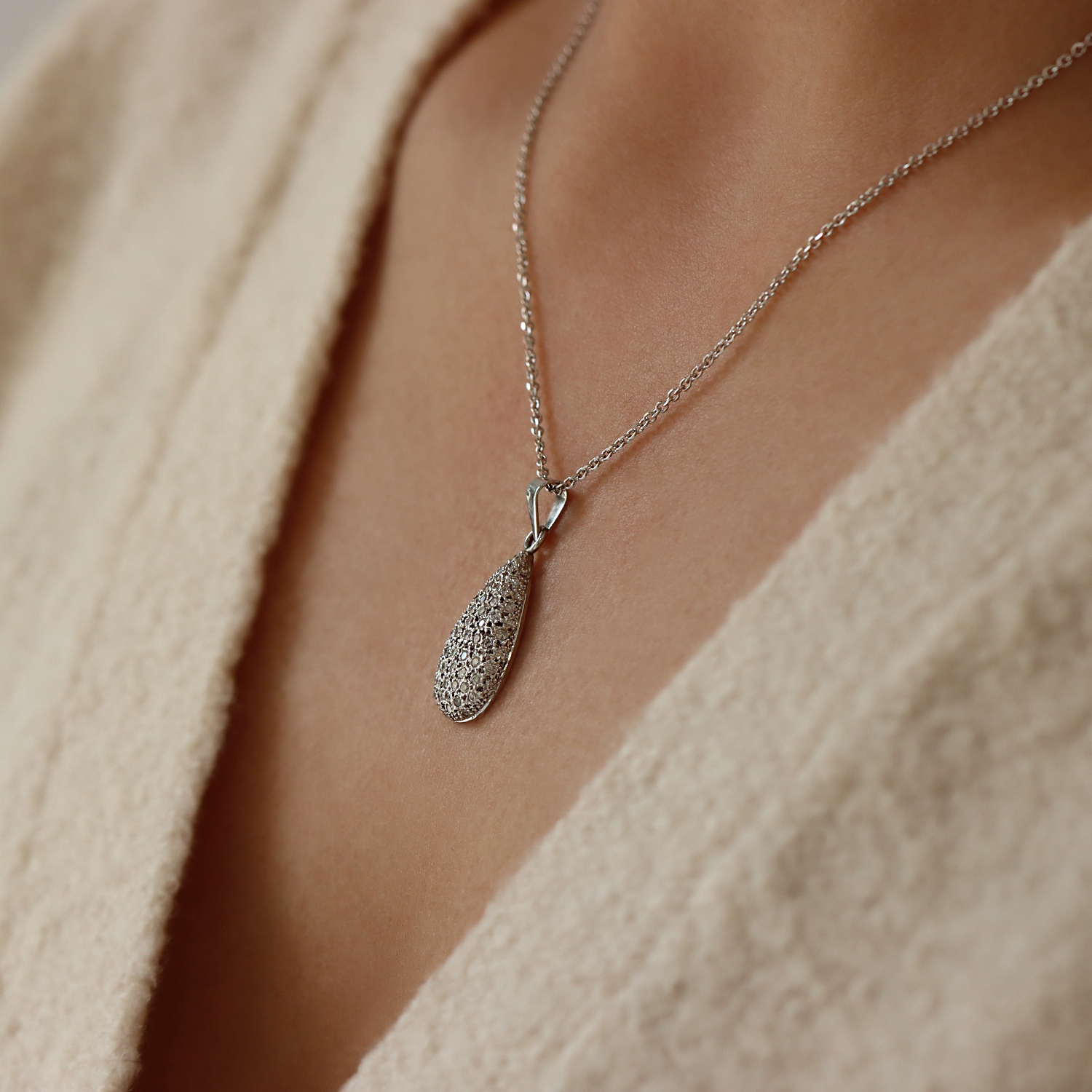 f24e7b69-5130-487e-9225-cb8be5d753de