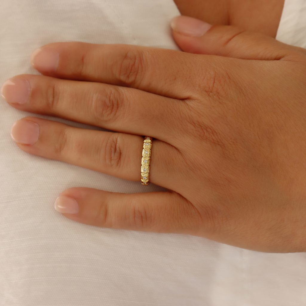 aac4a7f5-67f5-43e9-82b9-f859e41f156b